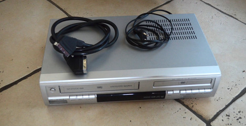Daewoo videocassette recorder - videocassette,